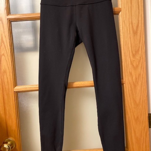 Lululemon | Align™ High-Rise Leggings| Black | Size 6 - Picture 4 of 7